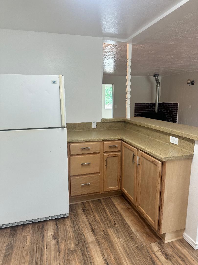 872 S Main