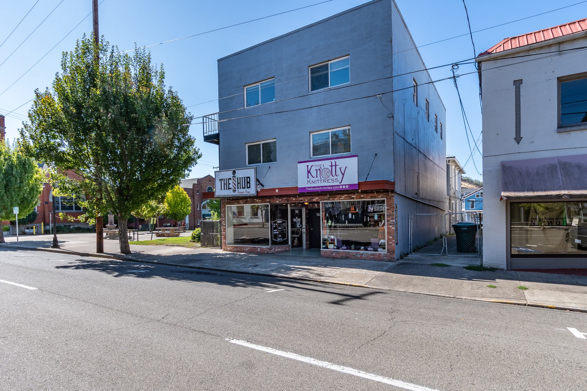 Property main image